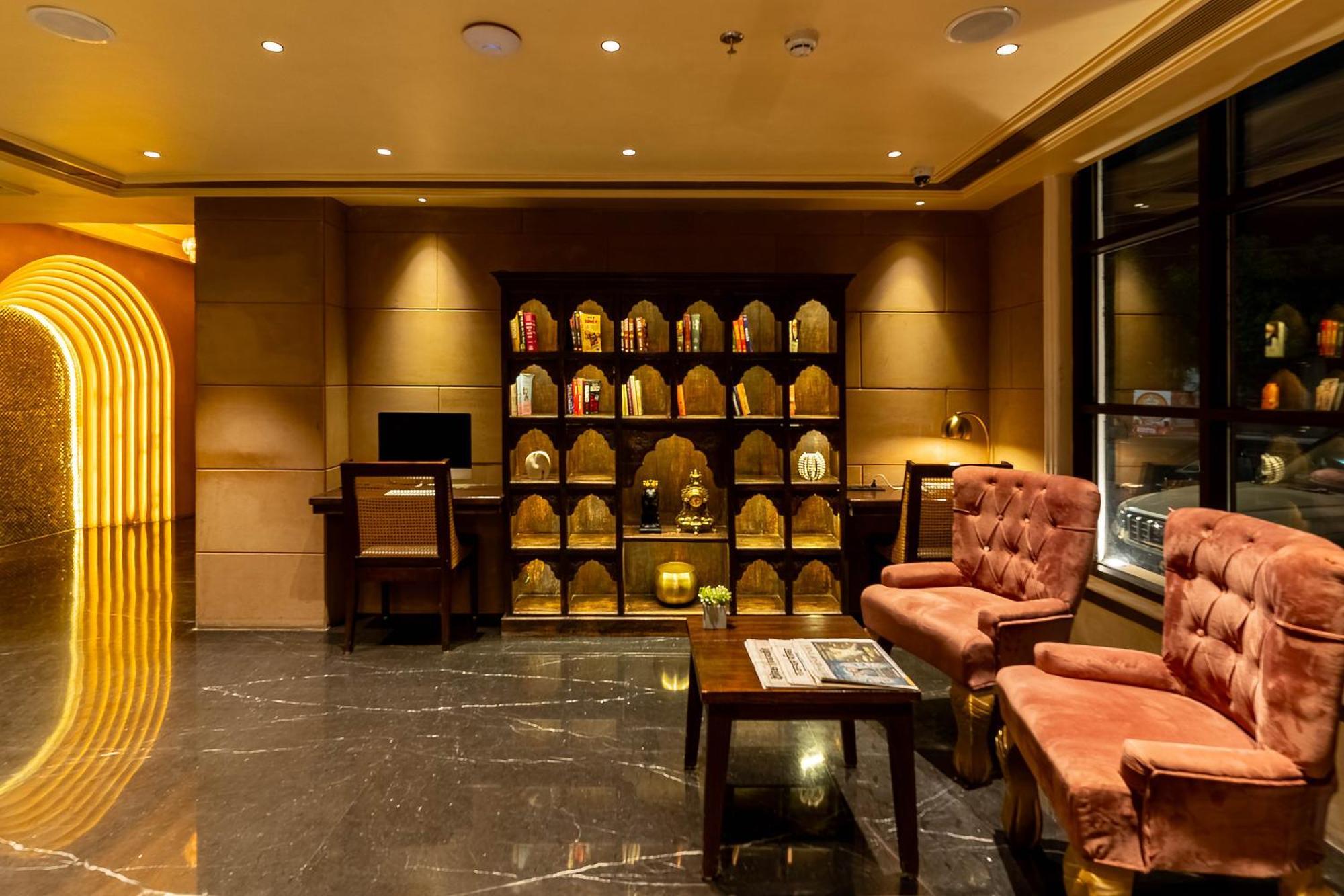 Hotel Historia Royal Udaipur Esterno foto
