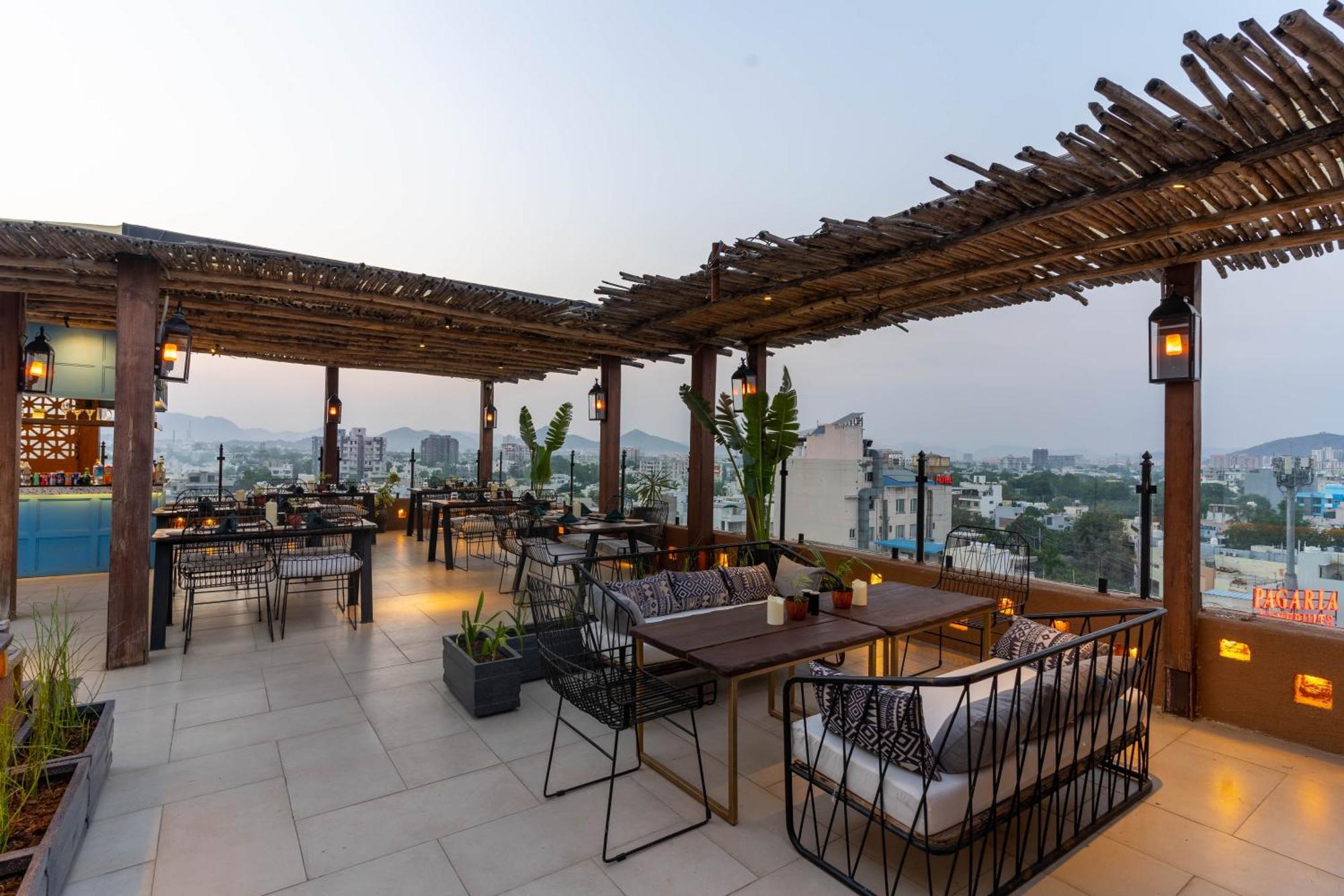Hotel Historia Royal Udaipur Esterno foto