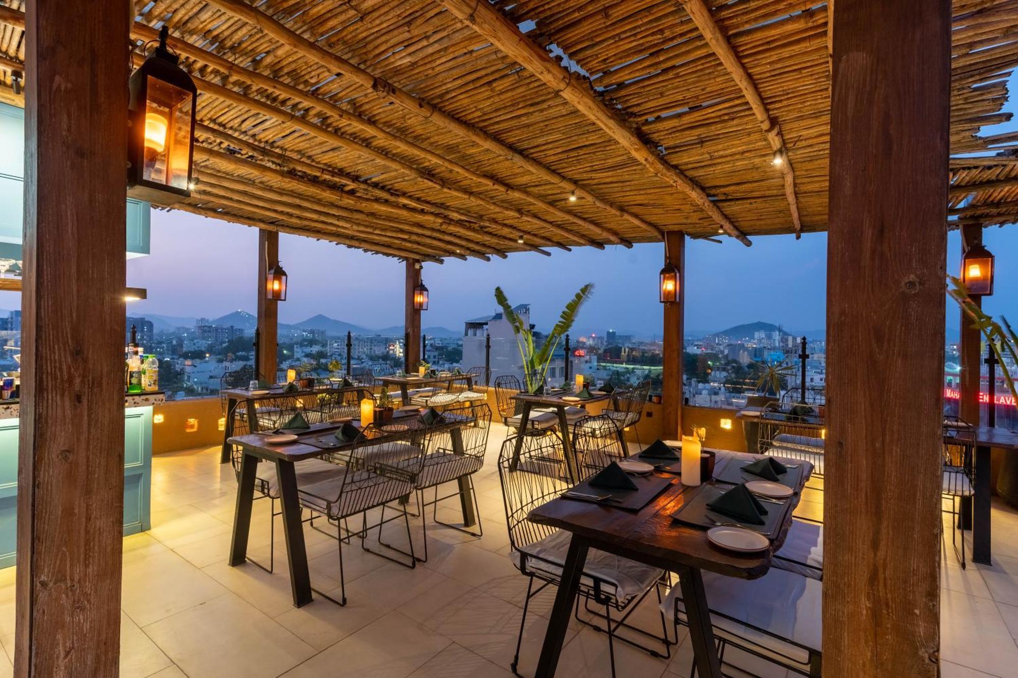 Hotel Historia Royal Udaipur Esterno foto